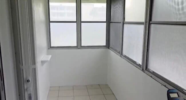 Building Photo - 226 Windsor J