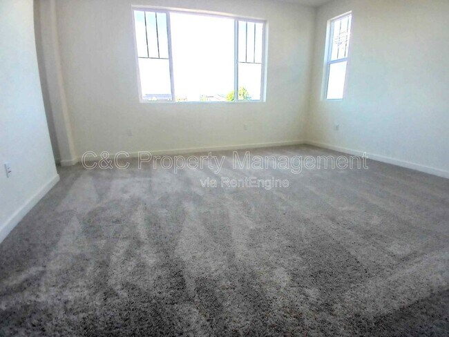 Building Photo - 5339 Shenandoah Pl