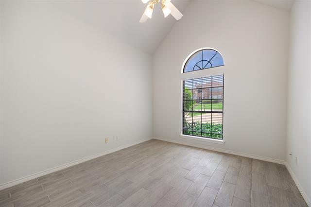 Building Photo - 2318 Southbay Cir