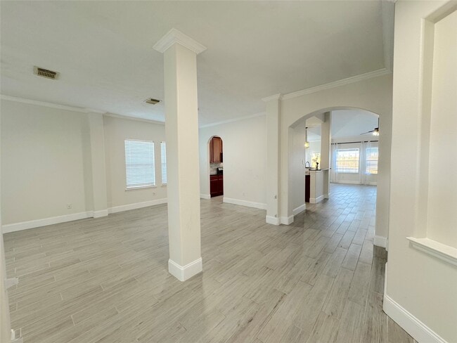 Building Photo - 8926 Heron Nest Dr