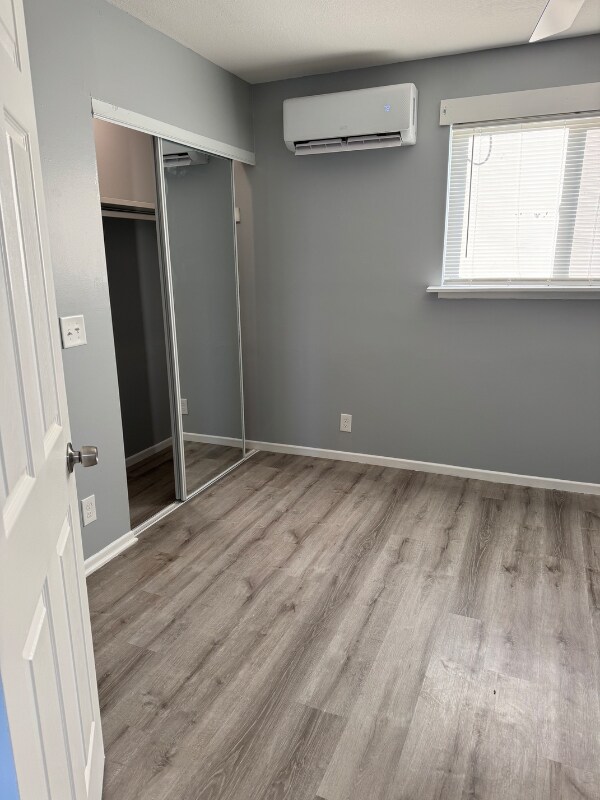 Building Photo - 911 Sylvan St