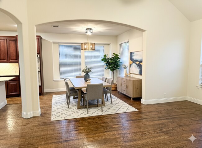 Building Photo - Prime Sherman Location! 5BR Home Near Dining, Shopping & Minutes to Hwy 75