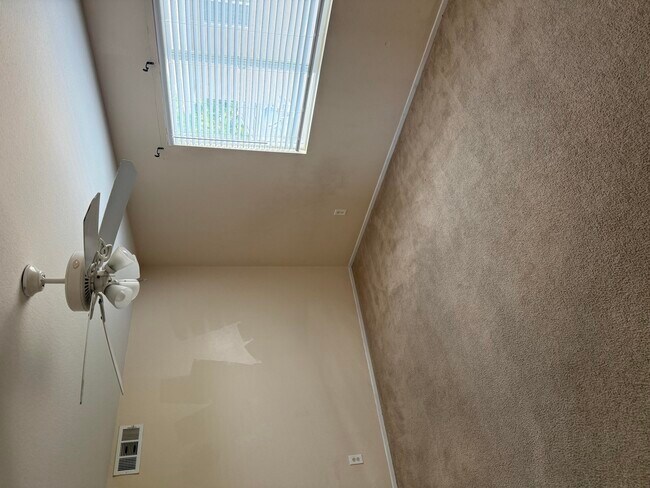 Building Photo - 37480 Haweswater Rd