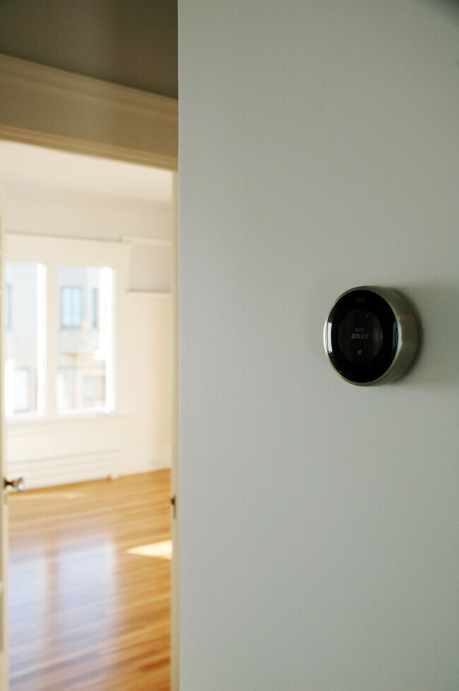 Building Photo - 46 Jersey Street