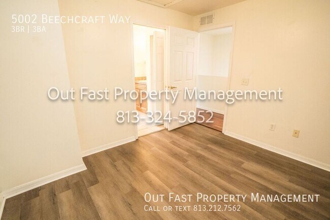 Building Photo - 5002 Beechcraft Way