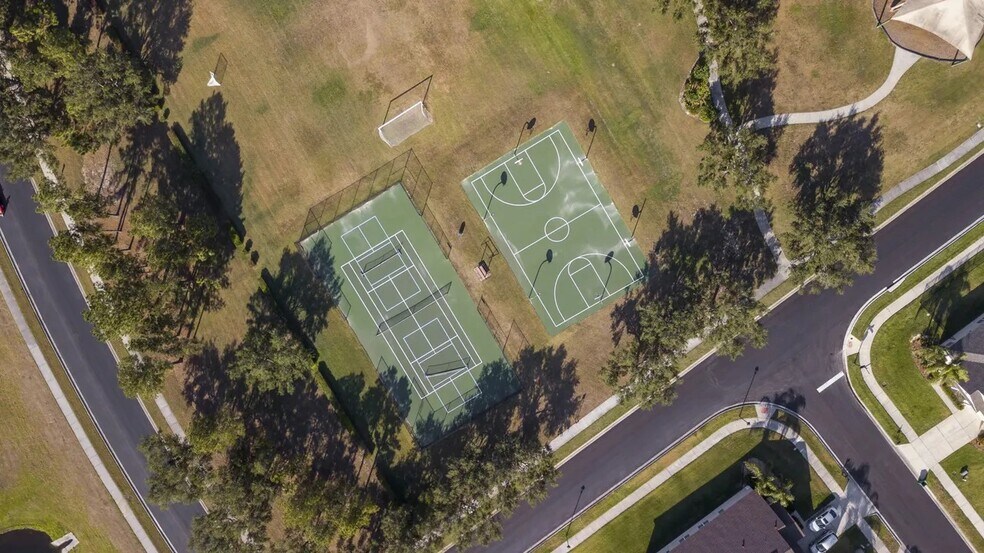 Building Photo - 502 First Cape Coral Dr
