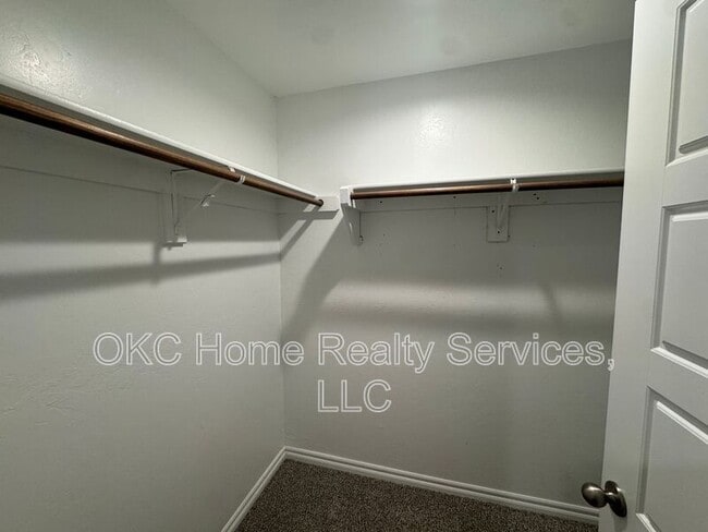 Building Photo - 4217 Palmetto Blf Dr
