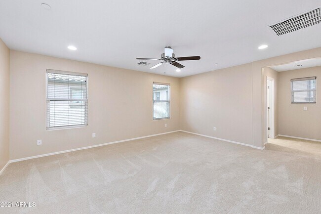 Building Photo - 4634 E Tierra Buena Ln