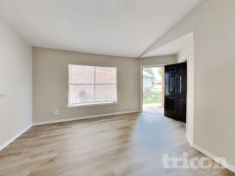 Building Photo - 3115 Kelling St