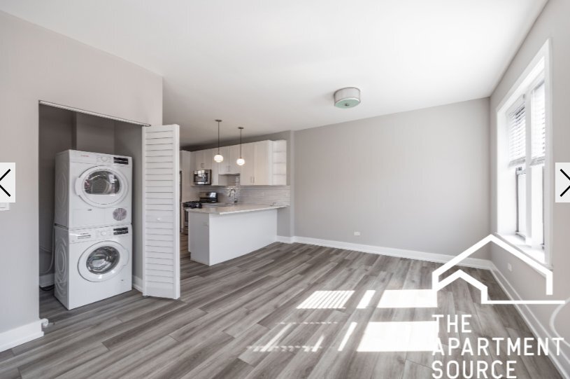 Building Photo - 3933 N Janssen Ave