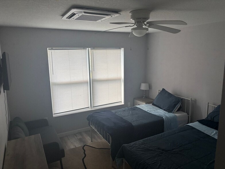 Building Photo - 7010 Jones Rd