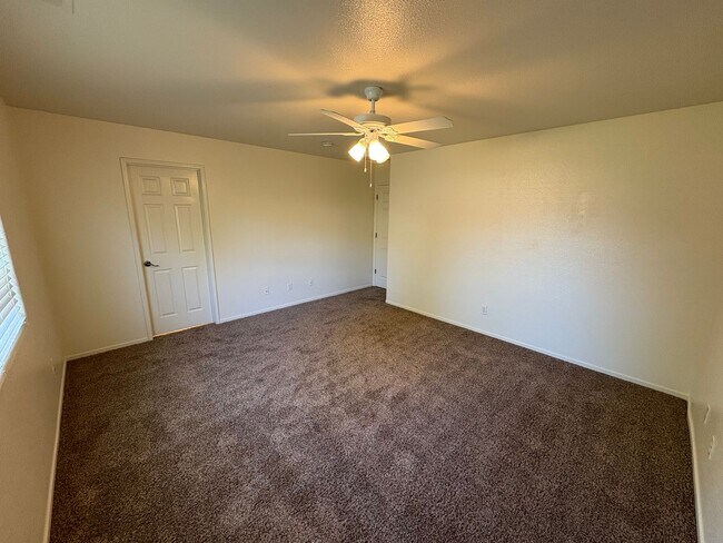 Building Photo - Lovely home available in Shannon Ranch area!