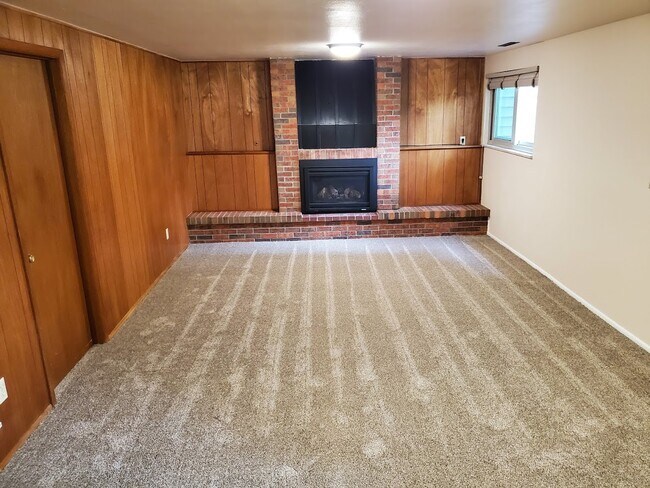 Building Photo - 5219 Alta Loma Rd