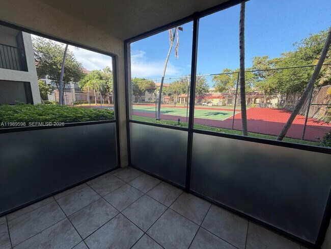 Building Photo - 253 S Cypress Rd