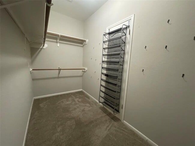 Building Photo - 3300 Bratton Heights Dr
