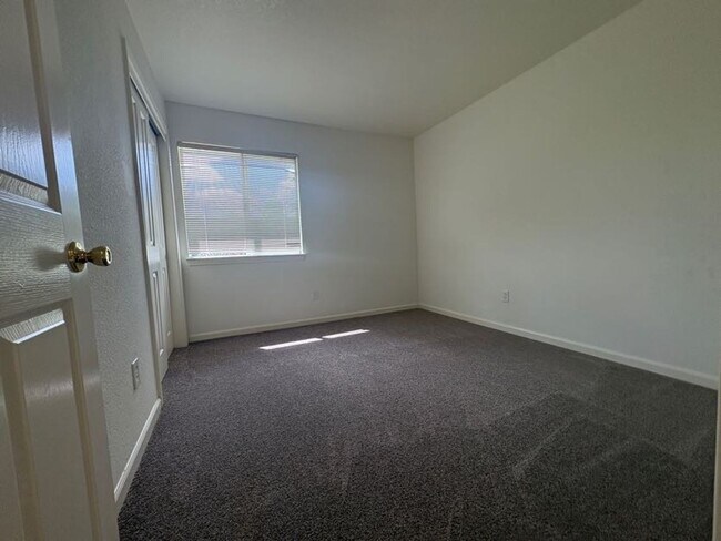Building Photo - 5836 Caribbean Cir