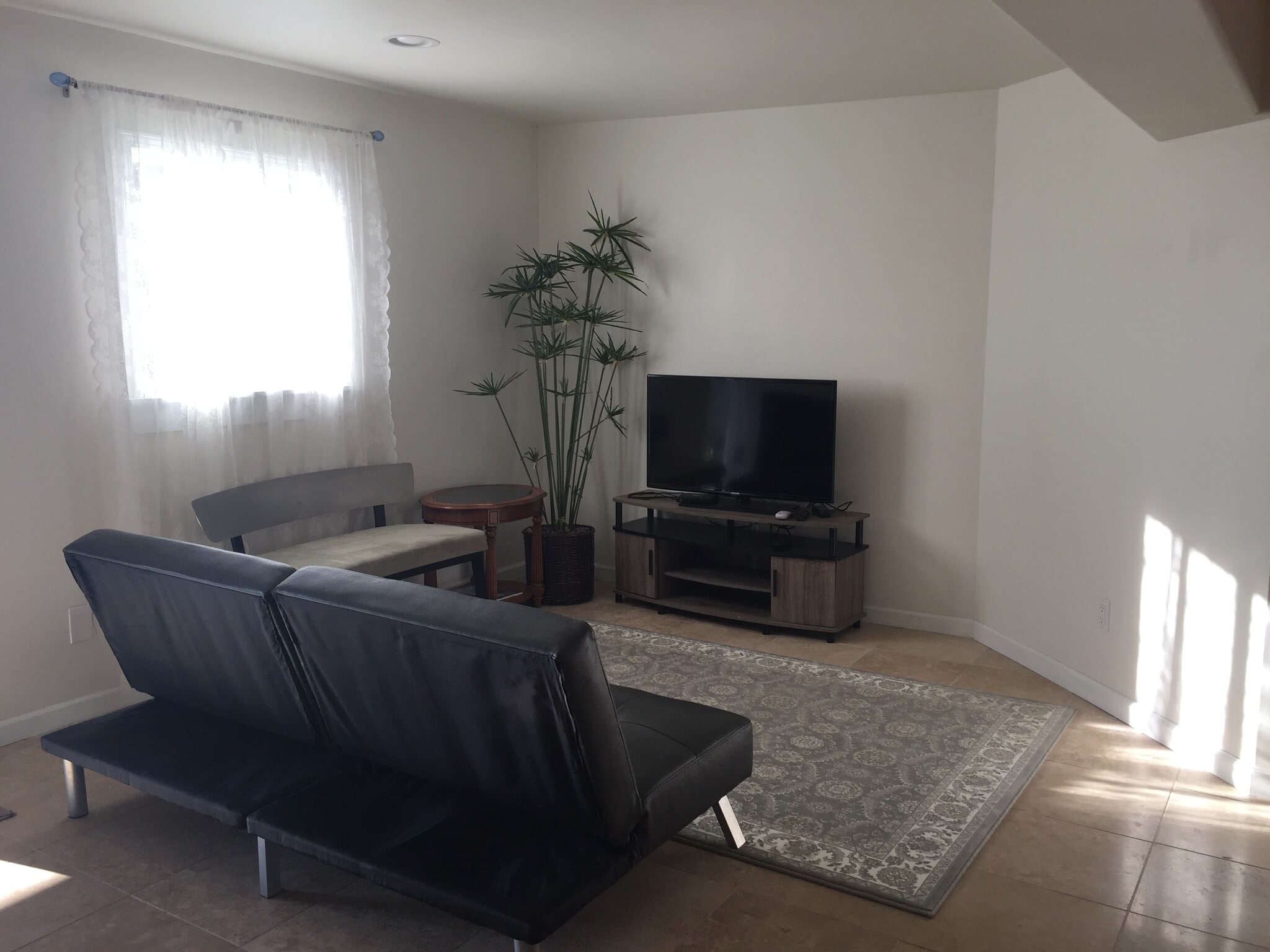 living space - 18787 Titan Plz