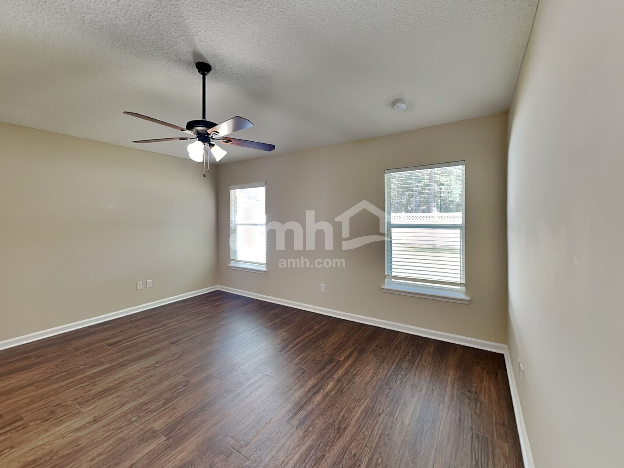 Building Photo - 705 Turkey Point Dr