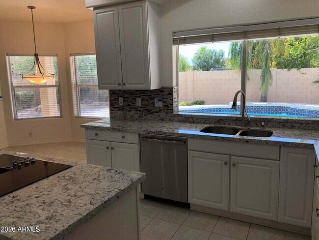 Building Photo - 3169 E Desert Flower Ln