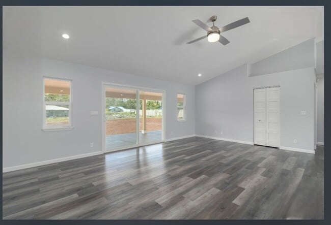 Building Photo - NEW! 3 Bedroom Property in HPP