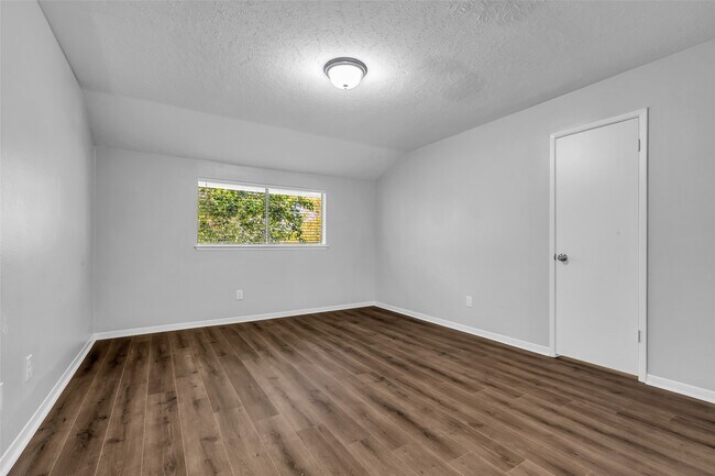 Building Photo - 11110 Sageknight Dr