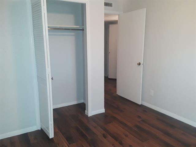 Building Photo - 553 Oldbridge Dr