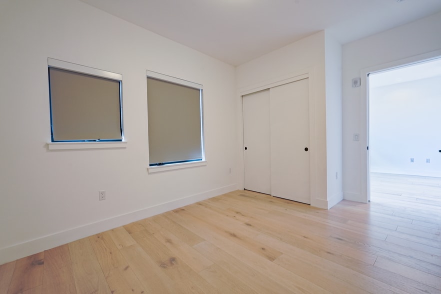 Building Photo - 2747 San Pablo Ave