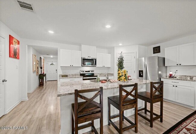 Building Photo - 35326 Grovemont Dr