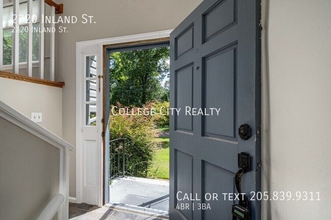 Building Photo - 2720 Inland St