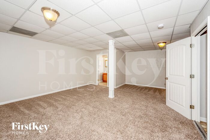 Building Photo - 29 Parkwood Dr