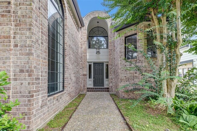 Building Photo - 20642 Laurel Lock Dr