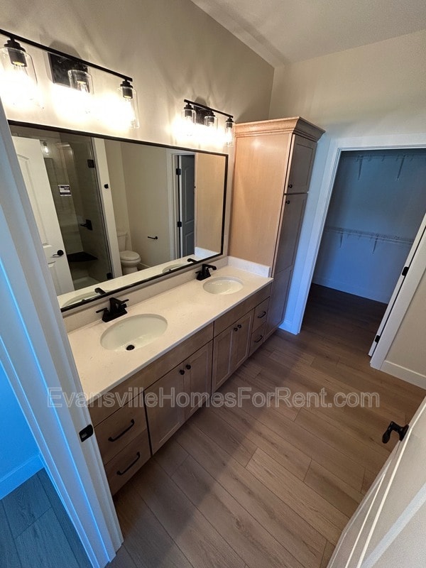 Building Photo - 3520 Sand Dr