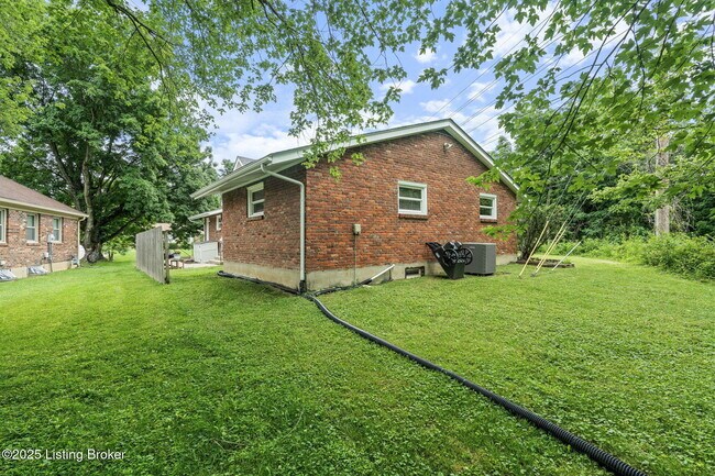 Building Photo - 8715 US-42