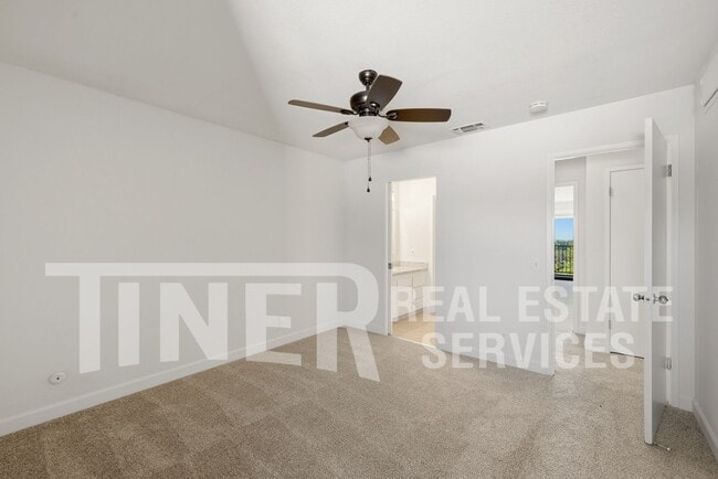 Building Photo - 8708 Bluff Ln