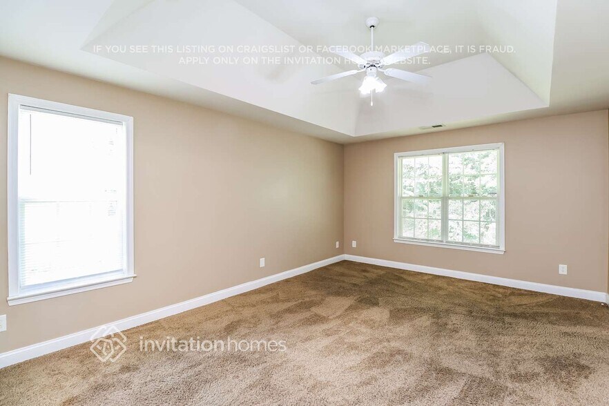 Building Photo - 2730 Stagbuck Dr