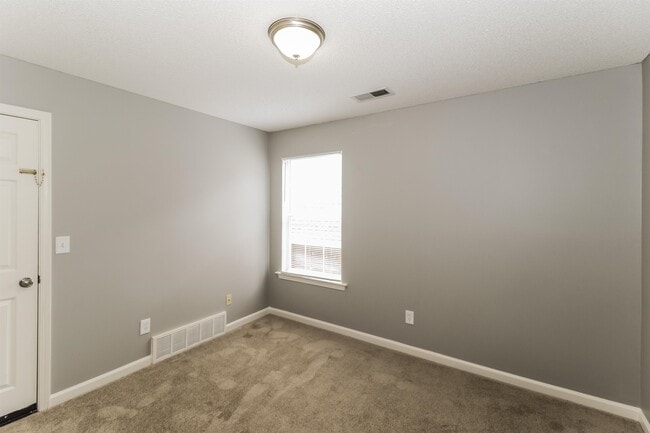 Building Photo - 9762 Misty Pine Dr