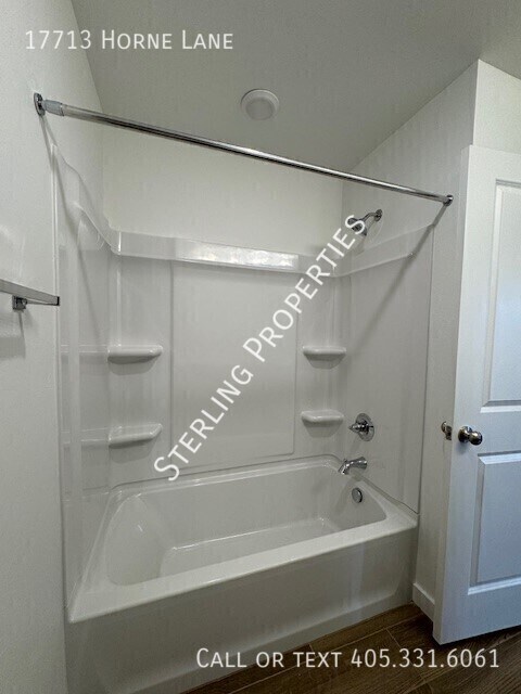 Building Photo - 17713 Horne Ln