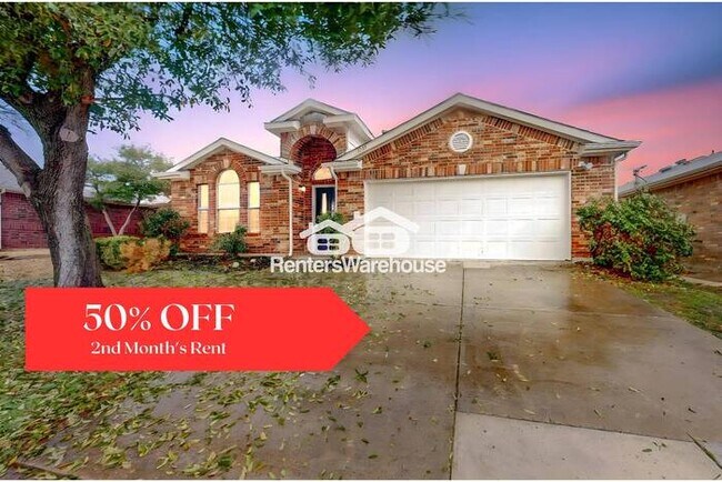 Primary Photo - MOVE IN Special 1/2 Off One Month Rent REA...