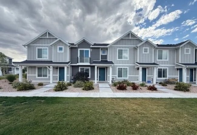 Building Photo - 882 N 3490 W
