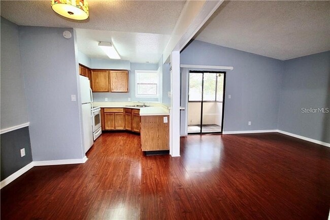 Building Photo - 2918 Antique Oaks Cir