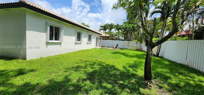 Building Photo - 16507 NW 91st Ave
