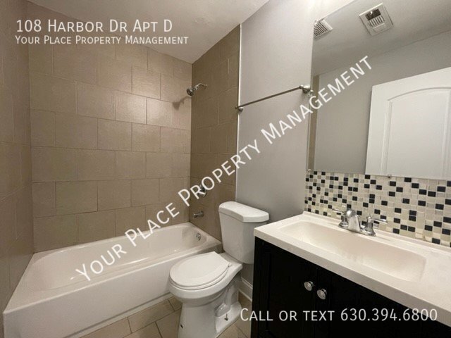 Building Photo - 108 Harbor Dr