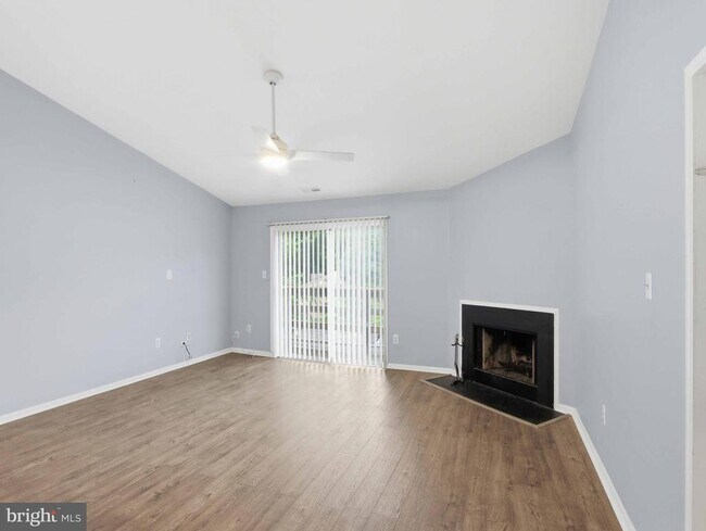 Building Photo - 11510 Little Patuxent Pkwy