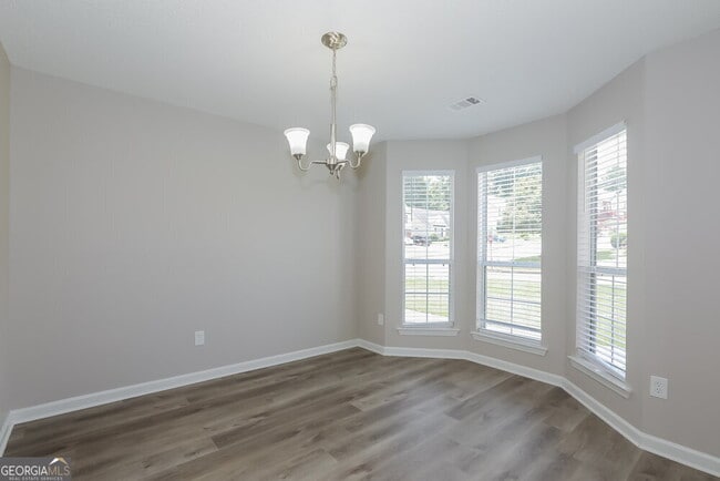 Building Photo - 550 Ransom Way