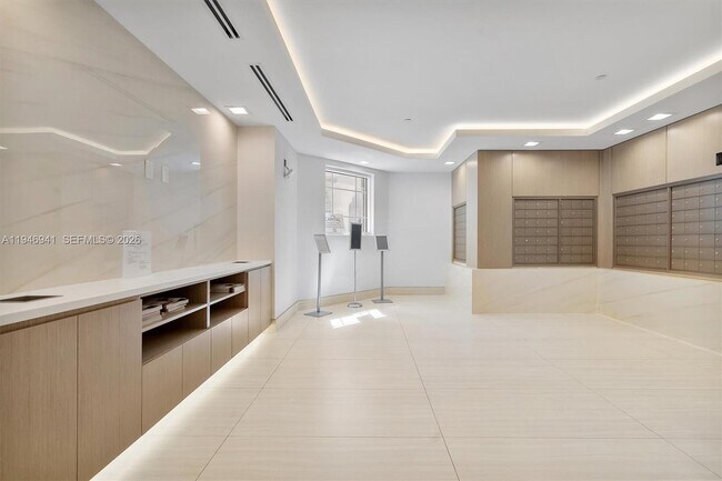 Building Photo - 21205 NE 37th Ave