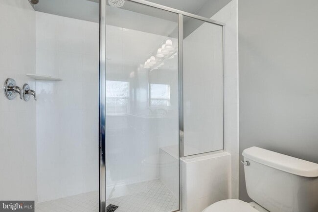 Building Photo - 6301 Ralston Way