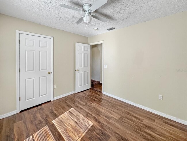 Building Photo - 118 Oak View Pl