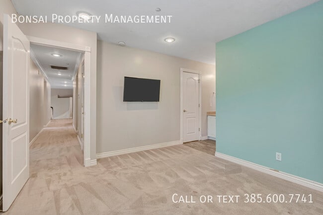 Building Photo - 11291 Palisade View Dr