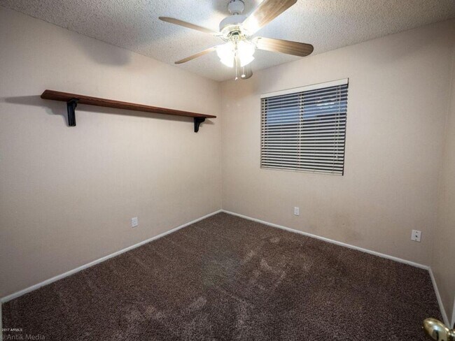 Building Photo - Affordable 3 Bedroom 2 Bath Available Now!!!