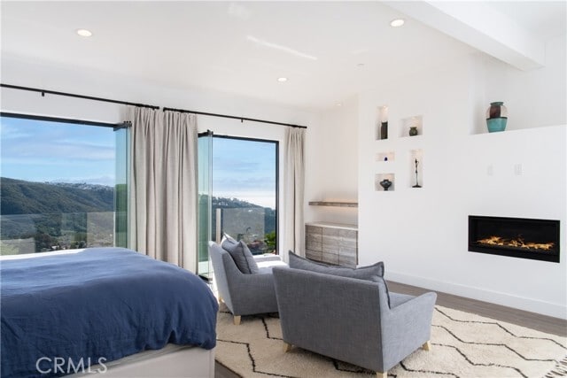 Building Photo - 2305 Temple Hills Dr